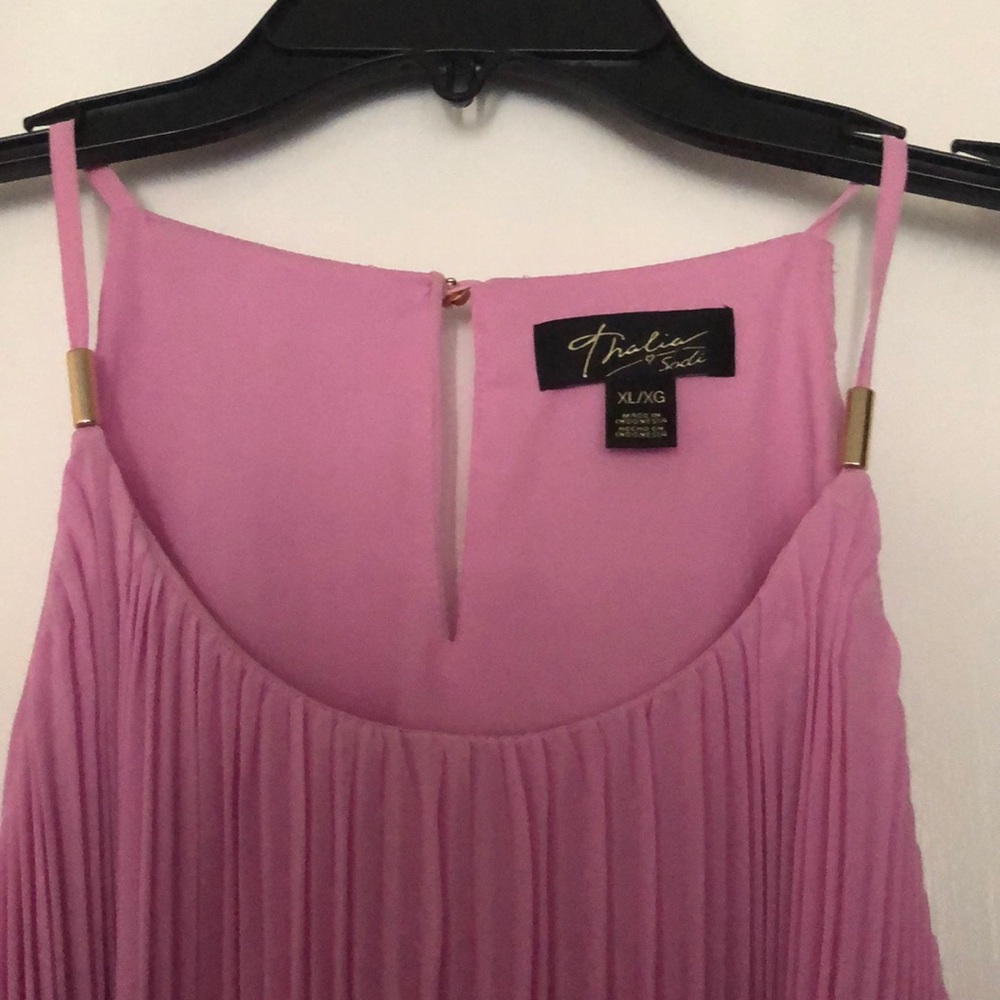 Top - Picture 2 of 3